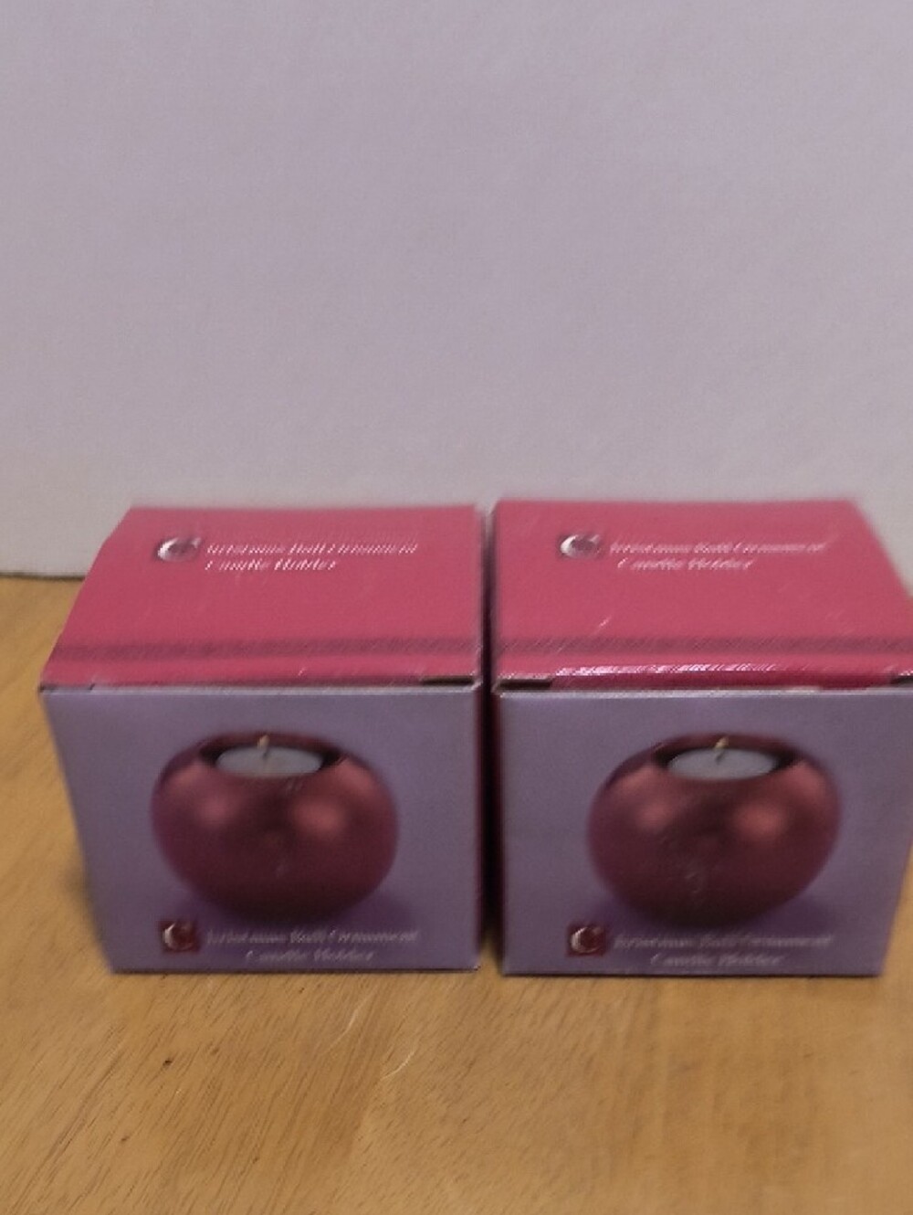 Round Red Metallic Christmas Ball Tea Light Candle Holder B4 - Picture 3 of 3